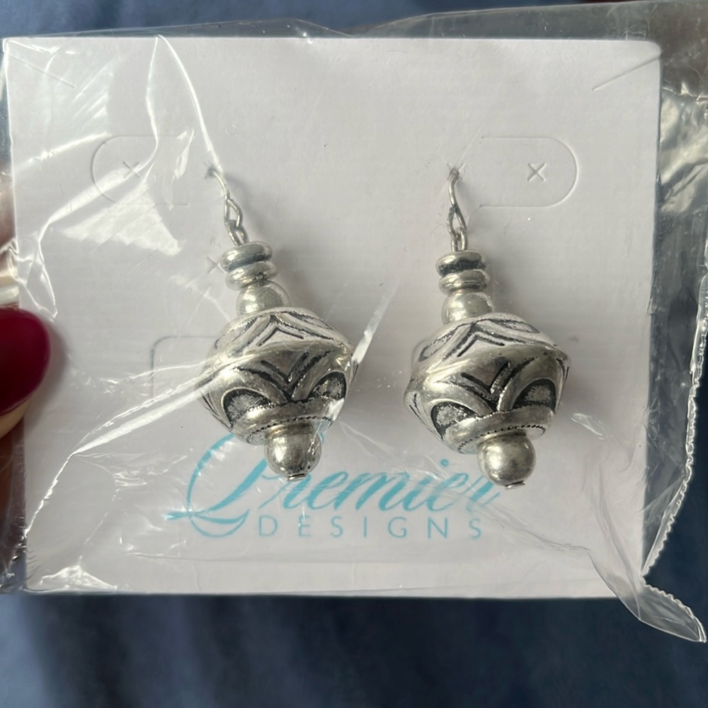 Chunky earrings